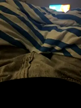 Snapshot of monsieur18cm chatting on November 2025 11:47:02 PM monsieur18cm online show from November 2025 11:47:02 PM