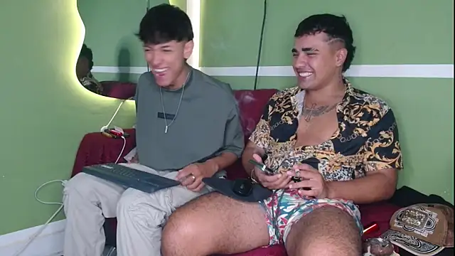 Snapshot of hank_hand chatting on November 2025 12:11:02 AM hank hand online show from November 2025 12:11:02 AM