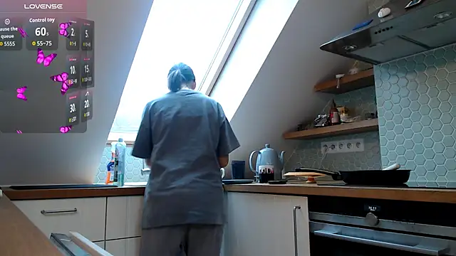 Snapshot of your__gena chatting on December 2025 10:56:02 AM your gena online show from December 2025 10:56:02 AM