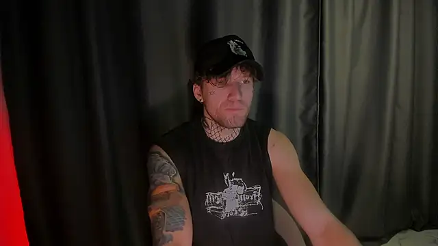 Huntall77 online show from December 2025 03:17:01 PM