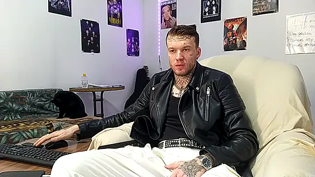 Huntall77 online show from January 2026 10:40:01 AM