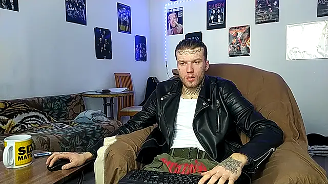 Huntall77 online show from January 2026 06:40:02 AM