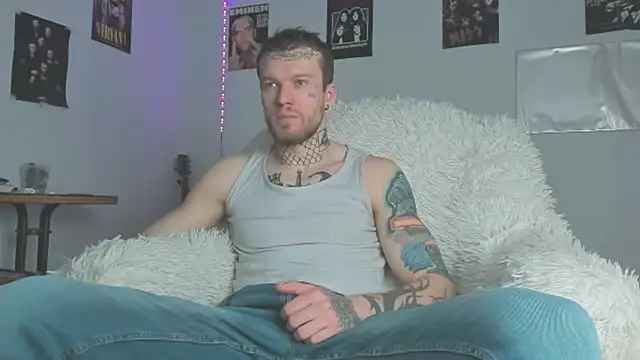 Huntall77 online show from April 2026 05:52:01 AM