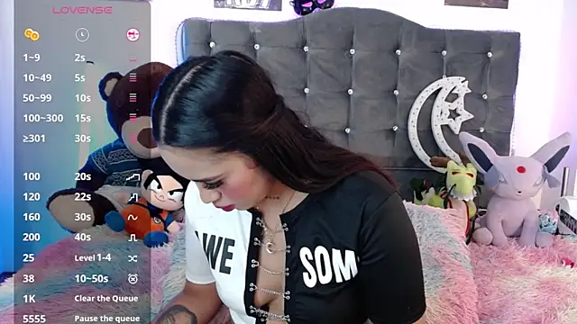 lunabritton1 online show from April 2026 03:34:02 AM