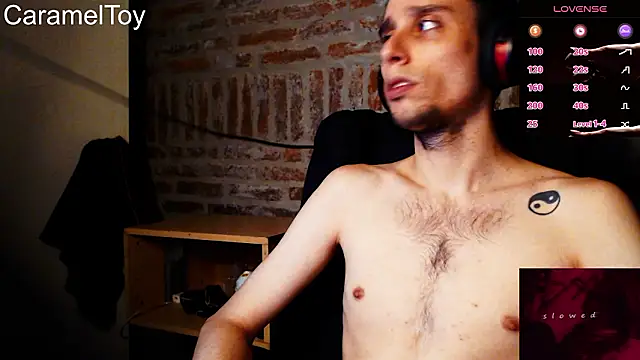 CaramelToy online show from February 2026 10:44:01 PM