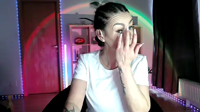 MissyDior8 online show from December 2025 07:16:02 AM