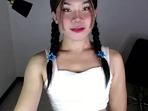 Snapshot of dazzlingcarol chatting on June 2026 10:38:02 AM dazzlingcarol online show from June 2026 10:38:02 AM
