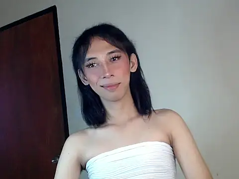 Snapshot of evelynfucker chatting on November 2025 06:46:02 PM evelynfucker online show from November 2025 06:46:02 PM