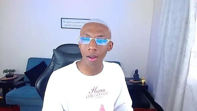 Miilo18 online show from January 2026 09:20:02 PM