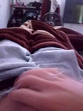 Luizdz7 online show from November 2025 03:12:01 PM