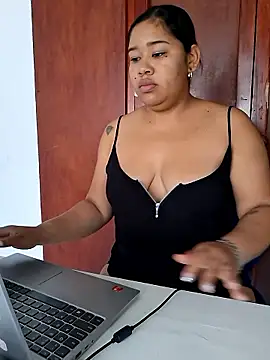 Sarahy- online show from January 2026 12:51:01 PM