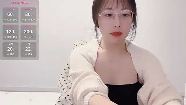 suisui322 online show from February 2026 01:32:02 PM