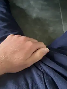 Snapshot of fra06_ chatting on November 2025 10:45:02 AM fra06 online show from November 2025 10:45:02 AM