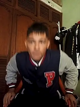 Snapshot of Santiagooo1233 chatting on November 2025 06:24:02 PM Santiagooo1233 online show from November 2025 06:24:02 PM