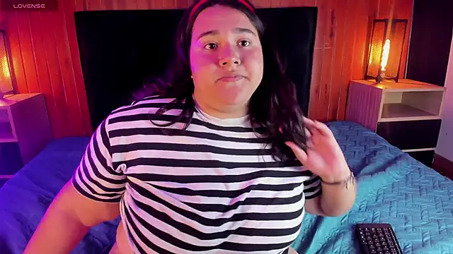 Snapshot of Candy_lovelly chatting on November 2025 07:02:01 PM Candy lovelly online show from November 2025 07:02:01 PM