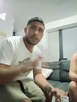 MAX Jhonnson online show from November 2025 03:05:02 AM