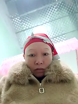 girl-hot2x online show from February 2026 12:42:02 AM