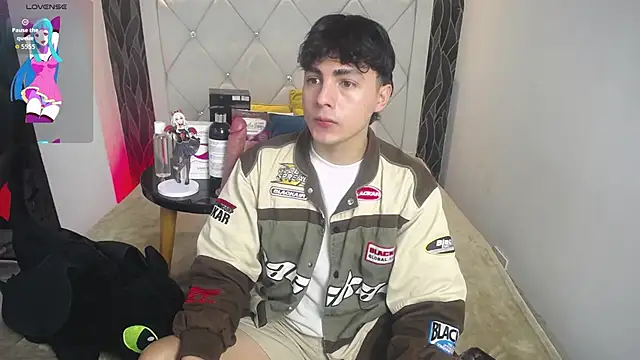 Samu FoXXX online show from November 2025 08:13:02 PM