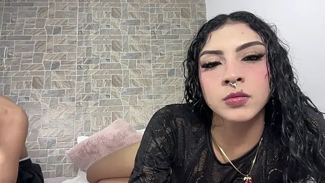 MrandMrsRivas online show from November 2025 11:04:02 PM