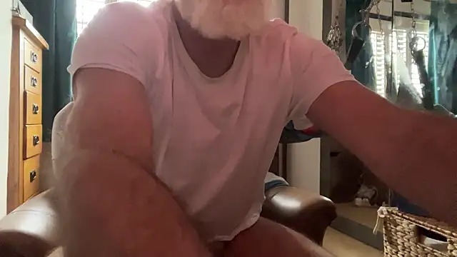 LeatherSdaddy online show from April 2026 02:14:02 PM