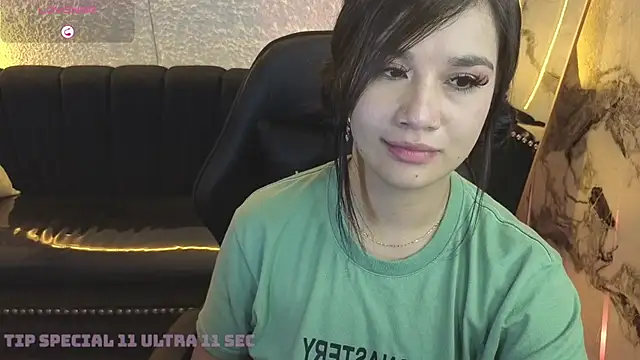 Snapshot of Violetta_jhonson_a chatting on July 2026 09:45:01 AM Violetta jhonson a online show from July 2026 09:45:01 AM