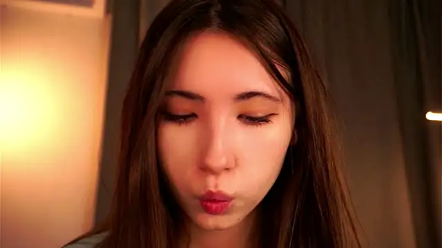 NanceeWestaway online show from December 2025 05:09:01 PM