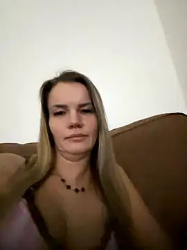 Cutebrowneyes  online show from December 2025 12:31:02 AM