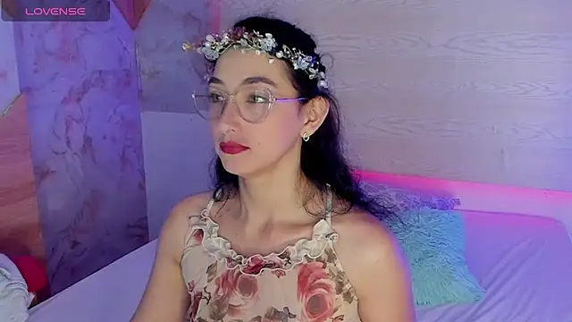 kirakay1 online show from August 2026 12:54:02 PM