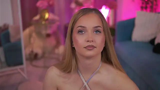 Snapshot of ElyssawetXX chatting on February 2026 07:21:02 PM ElyssawetXX online show from February 2026 07:21:02 PM