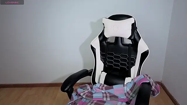 Melody Ghot online show from March 2026 01:07:02 PM