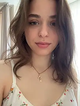 yoyogirlx online show from June 2026 03:44:02 AM