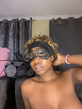 Snapshot of elethu2003 chatting on November 2025 10:19:02 PM elethu2003 online show from November 2025 10:19:02 PM