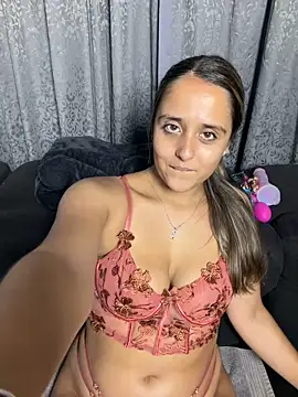 Snapshot of daddys_only_girl chatting on February 2026 04:43:01 PM daddys only girl online show from February 2026 04:43:01 PM