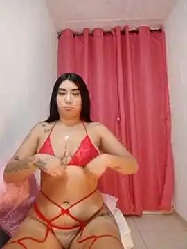 Snapshot of mila_roose_ chatting on November 2025 04:24:01 AM mila roose online show from November 2025 04:24:01 AM