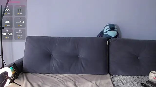 Snapshot of AlanReckless chatting on May 2026 05:03:01 AM AlanReckless online show from May 2026 05:03:01 AM