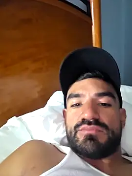 piggylatino online show from April 2026 12:44:01 AM