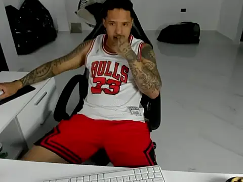 master leather online show from April 2026 03:28:01 AM