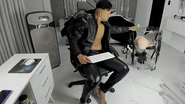 master leather online show from June 2026 01:11:01 AM