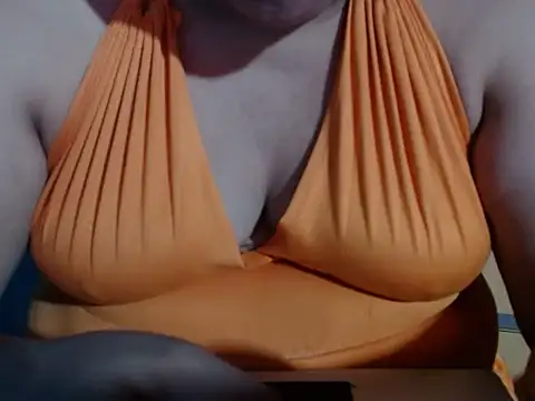 Snapshot of karolbb22 chatting on November 2025 01:22:02 PM karolbb22 online show from November 2025 01:22:02 PM