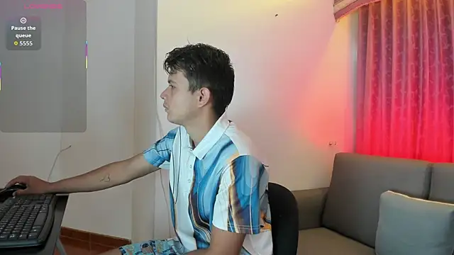 Snapshot of Hospick_white chatting on November 2025 05:20:01 PM Hospick white online show from November 2025 05:20:01 PM