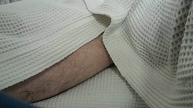 Youngboys30 online show from April 2026 10:35:02 PM