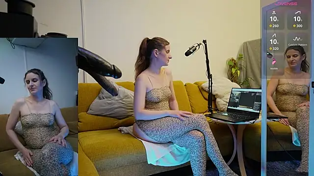 Snapshot of SUZANNEXXXXXX chatting on March 2026 10:23:01 PM SUZANNEXXXXXX online show from March 2026 10:23:01 PM