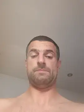 Snapshot of TwardyKierowca chatting on November 2025 07:53:01 AM TwardyKierowca online show from November 2025 07:53:01 AM