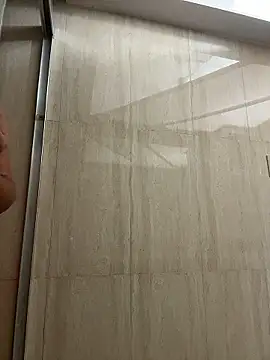 Snapshot of Anna_Bitch_Disgusting chatting on January 2026 06:39:01 AM Anna Bitch Disgusting online show from January 2026 06:39:01 AM