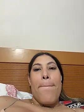 Snapshot of Anna_Bitch_Disgusting chatting on February 2026 06:40:02 AM Anna Bitch Disgusting online show from February 2026 06:40:02 AM