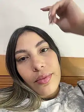 Snapshot of Anna_Bitch_Disgusting chatting on February 2026 01:48:01 AM Anna Bitch Disgusting online show from February 2026 01:48:01 AM