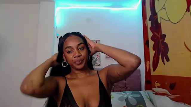 AishaOwens online show from March 2026 01:38:02 PM