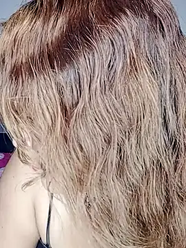 Snapshot of Alixx_01 chatting on November 2025 01:07:02 AM Alixx 01 online show from November 2025 01:07:02 AM