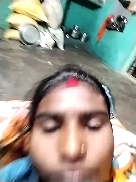 Big Lovexx online show from February 2026 07:18:01 PM