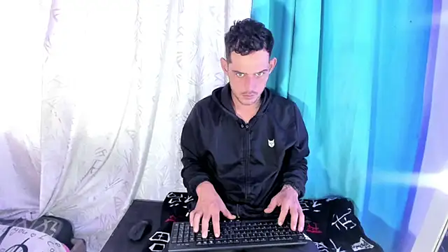 Sexybigjefffx online show from December 2025 12:32:01 PM